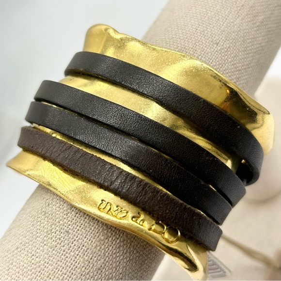 Uno de 50 Ibiza Gold Leather Wrap Cuff Bracelet NWT - Picture 1 of 5